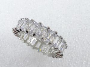 クリスタル　指輪(18号)